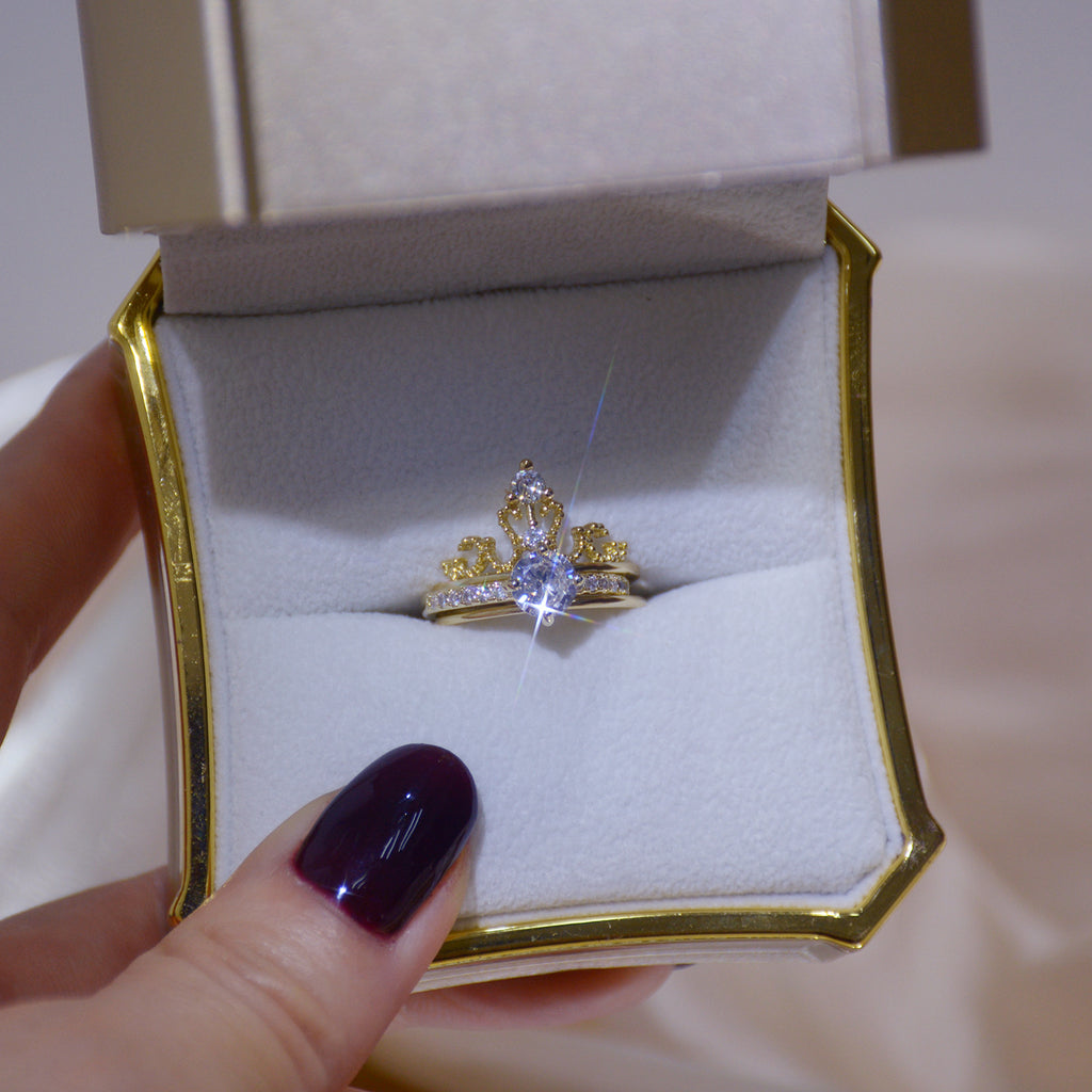 HALO™ — Anillo Minimalista con Zirconia